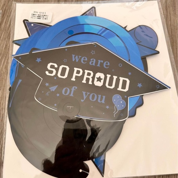 NEW| Graduation Party Decorations Lot - Picture 4 of 4